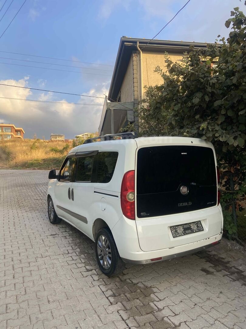 Sahibinden Fiat Doblo Combi 1.6 Multijet Premio 2013 Model 216.000 km Beyaz 4