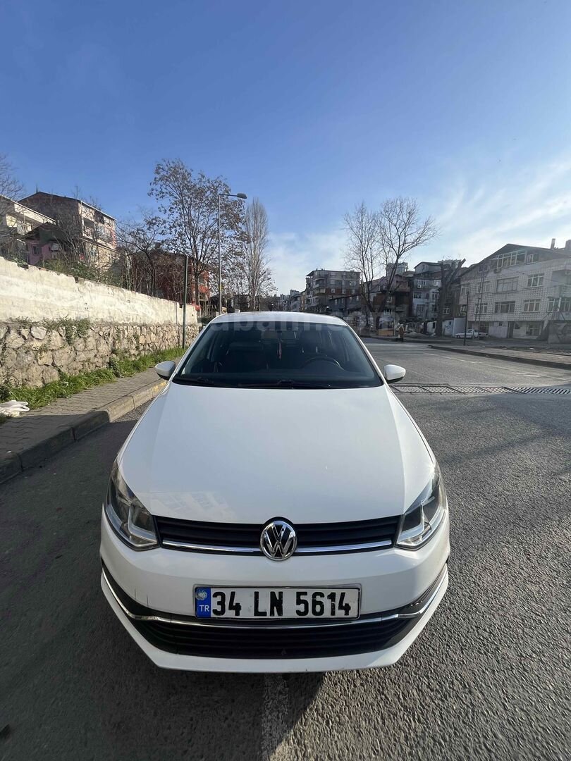 Sahibinden Volkswagen Polo 1.4 TDi Comfortline 2015 Model İstanbul 160.000 km Beyaz 4