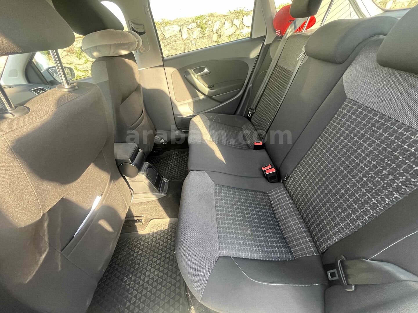 Sahibinden Volkswagen Polo 1.4 TDi Comfortline 2015 Model İstanbul 160.000 km Beyaz 1