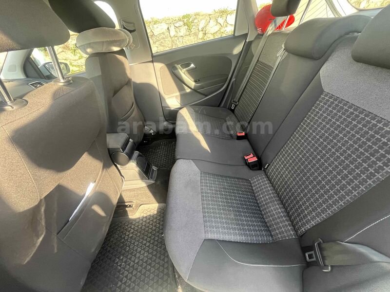 Sahibinden Volkswagen Polo 1.4 TDi Comfortline 2015 Model İstanbul 160.000 km Beyaz