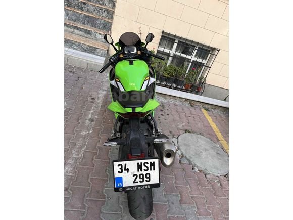 Sahibinden Kawasaki Ninja ZX-4RR 2025 Model İstanbul 7.500 KM