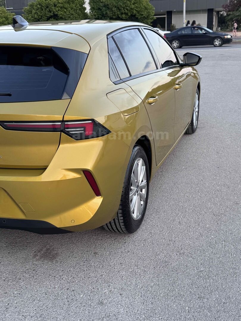 Sahibinden Opel Astra 1.2 T Edition 2023 Model Antalya 87.000 km Sarı 3