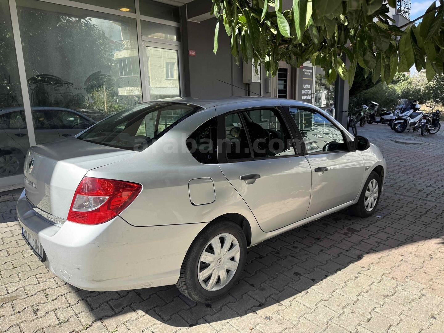 Galeriden Renault Symbol 1.5 dCi Authentique 2011 Model İstanbul 192.000 km Gri (Gümüş) 5