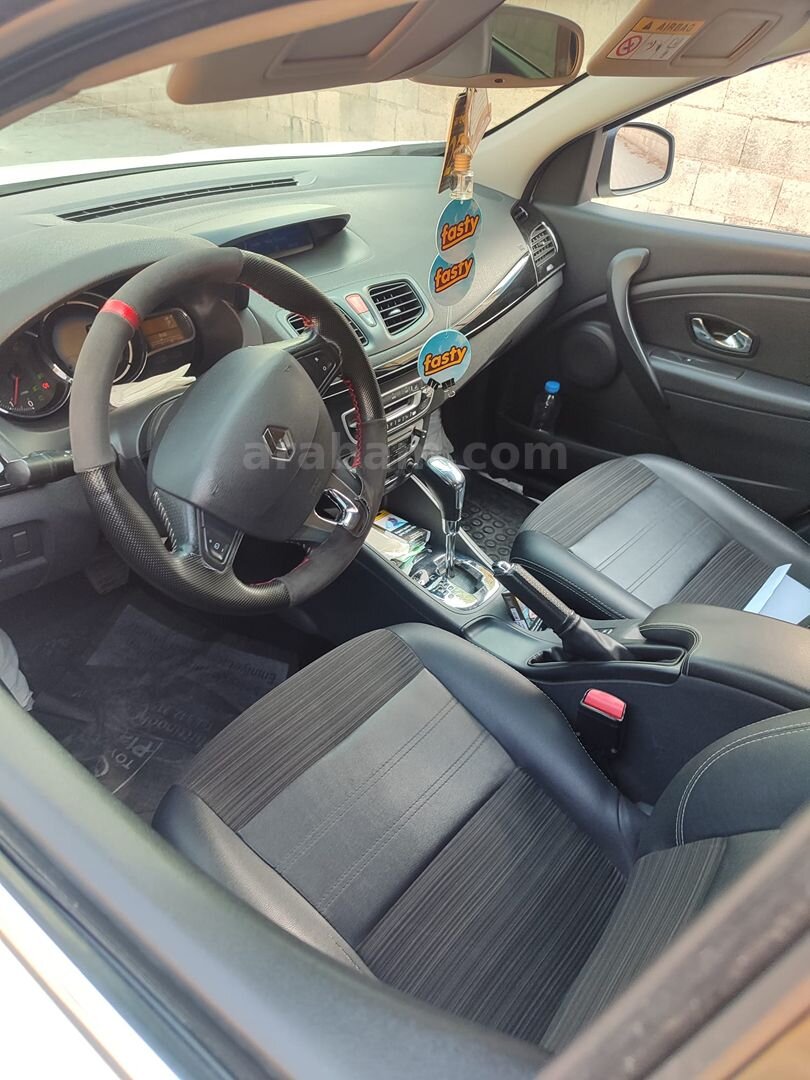 Sahibinden Renault Fluence 1.5 dCi Icon 2016 Model Gaziantep 229.000 km Beyaz 4