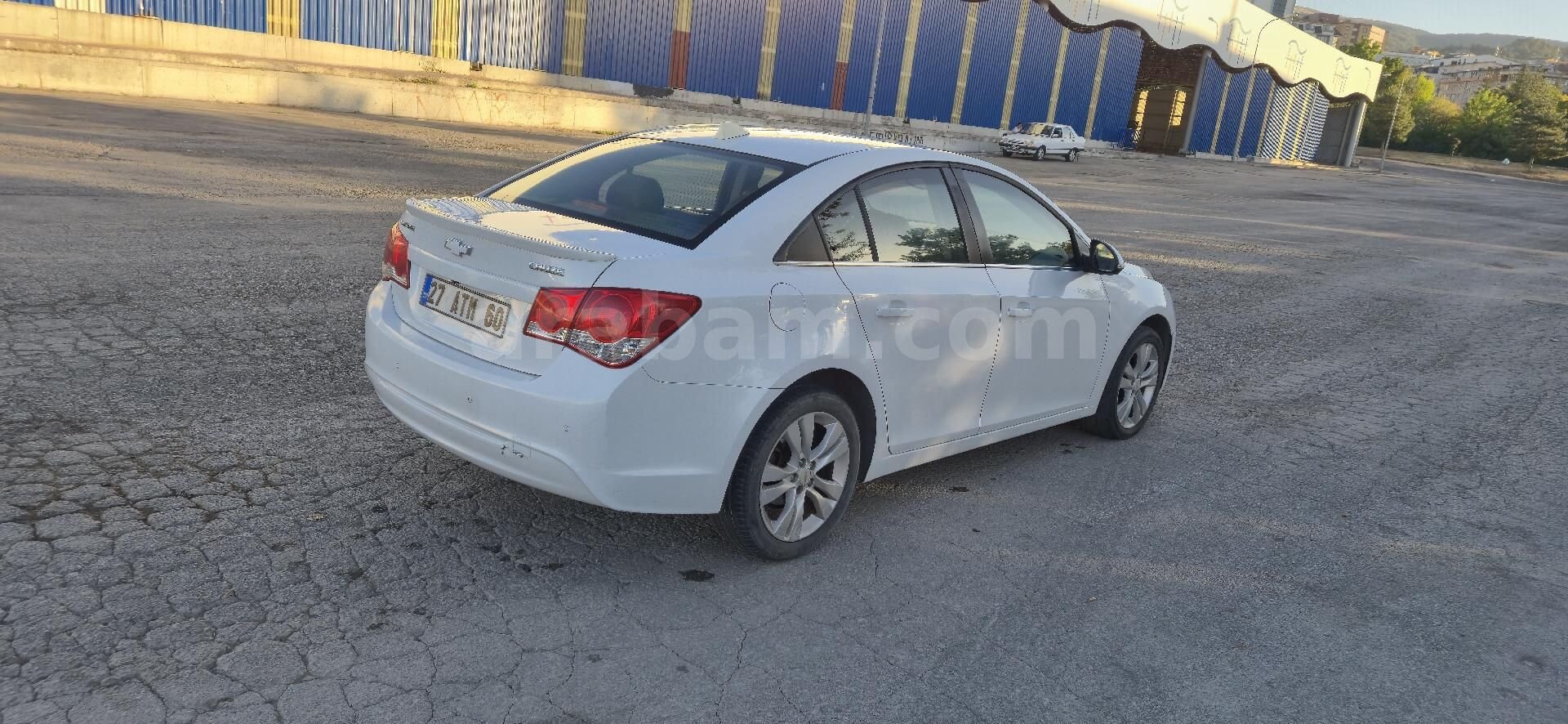 Sahibinden Chevrolet Cruze 1.4 T LTZ 2013 Model Kütahya 161.000 km Beyaz 3