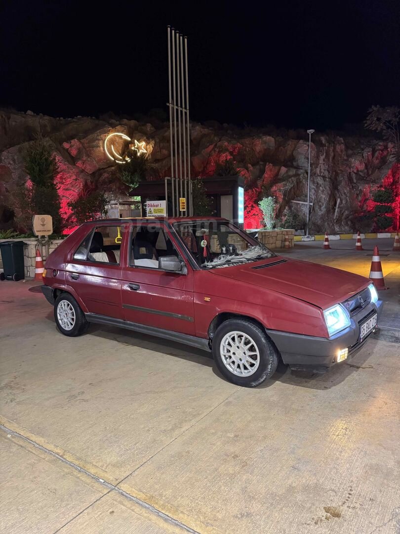Sahibinden Skoda Favorit 135 L 1992 Model İzmir 12.345 km Kırmızı 2