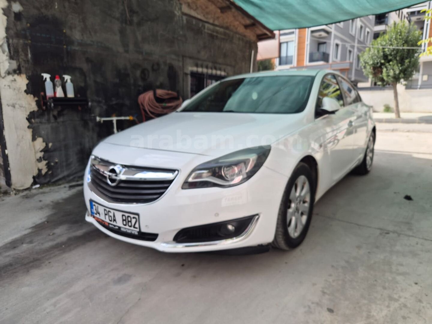 Galeriden Opel Insignia 1.6 CDTI Edition Elegance 2015 Model İstanbul 196.228 km Beyaz 1