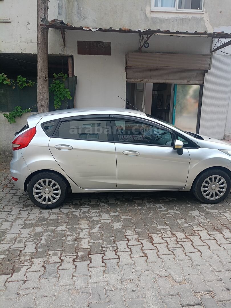 Sahibinden Ford Fiesta 1.4 TDCi Trend 2011 Model Mersin 298.000 km Gri 1