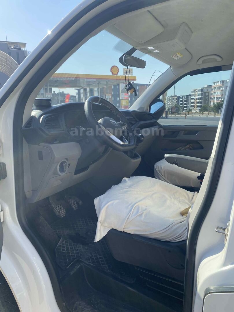 Sahibinden Volkswagen Transporter 2.0 TDI Camlı Van Comfortline 2023 Model Batman 4