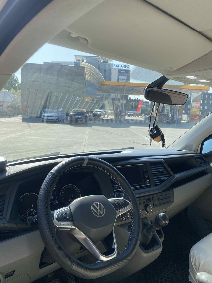 Sahibinden Volkswagen Transporter 2.0 TDI Camlı Van Comfortline 2023 Model Batman 3