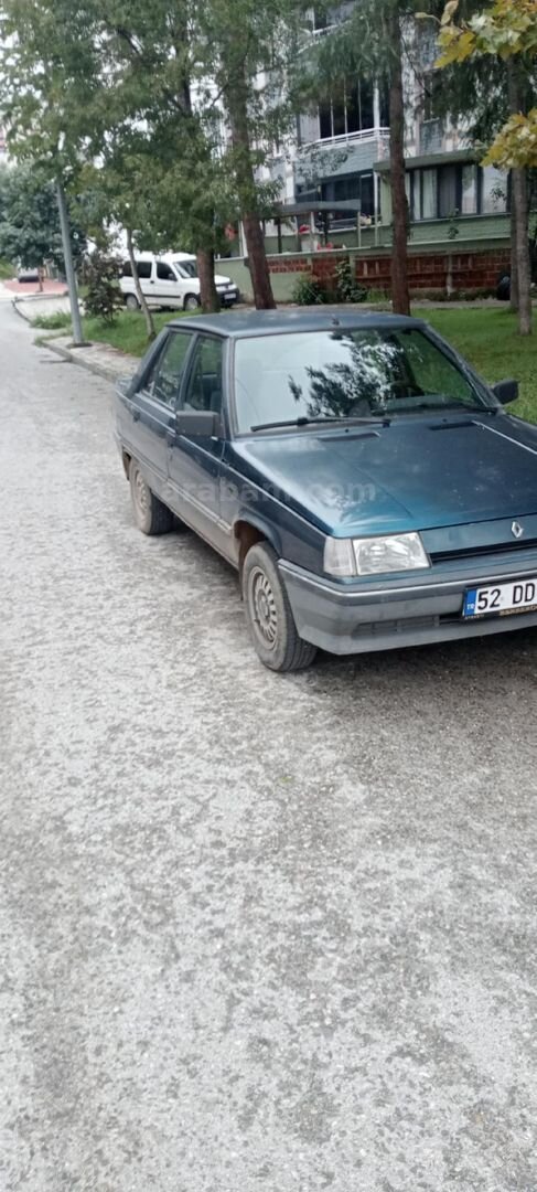 Sahibinden Renault R 9 1.4 Broadway 1994 Model Ordu 130.645 km Mavi 3