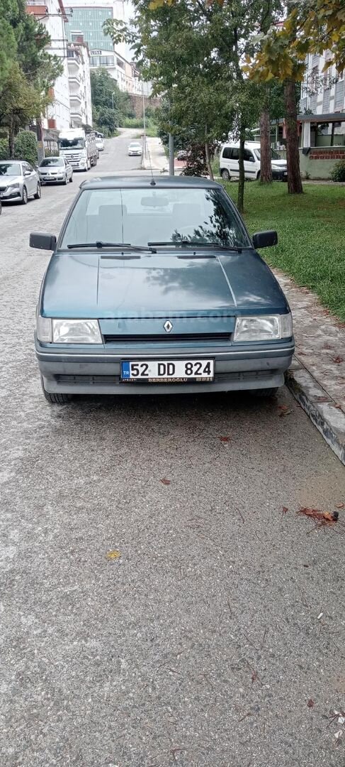 Sahibinden Renault R 9 1.4 Broadway 1994 Model Ordu 130.645 km Mavi 1