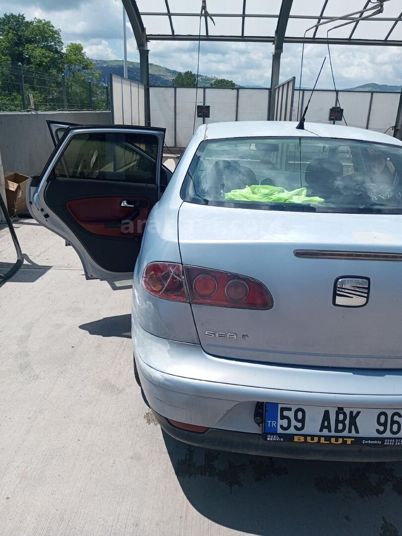 Sahibinden Seat Cordoba 1.4 Basic 2003 Model Samsun 293.000 km Mavi 7