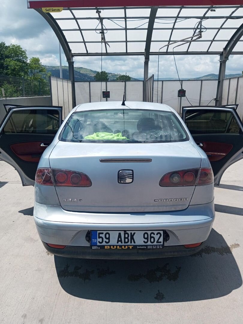 Sahibinden Seat Cordoba 1.4 Basic 2003 Model Samsun 293.000 km Mavi 4