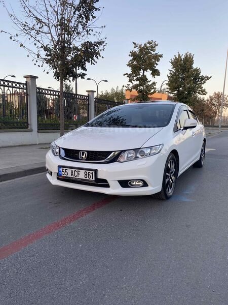 Sahibinden Honda Civic 1.6i VTEC Eco Elegance 2015 Model İstanbul 160.000 km Beyaz