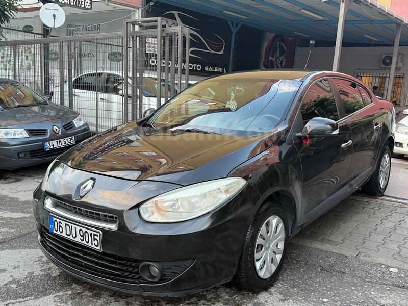 Galeriden Renault Fluence 1.5 dCi Business 2012 Model Kocaeli 259.000 km Siyah
