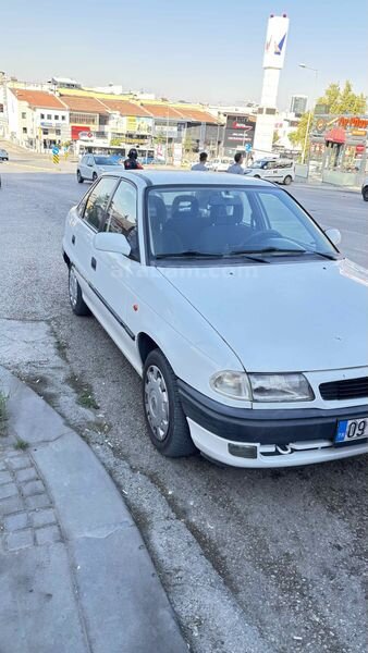 Sahibinden Opel Astra 1.6 2001 Model Ankara 303.000 km Beyaz