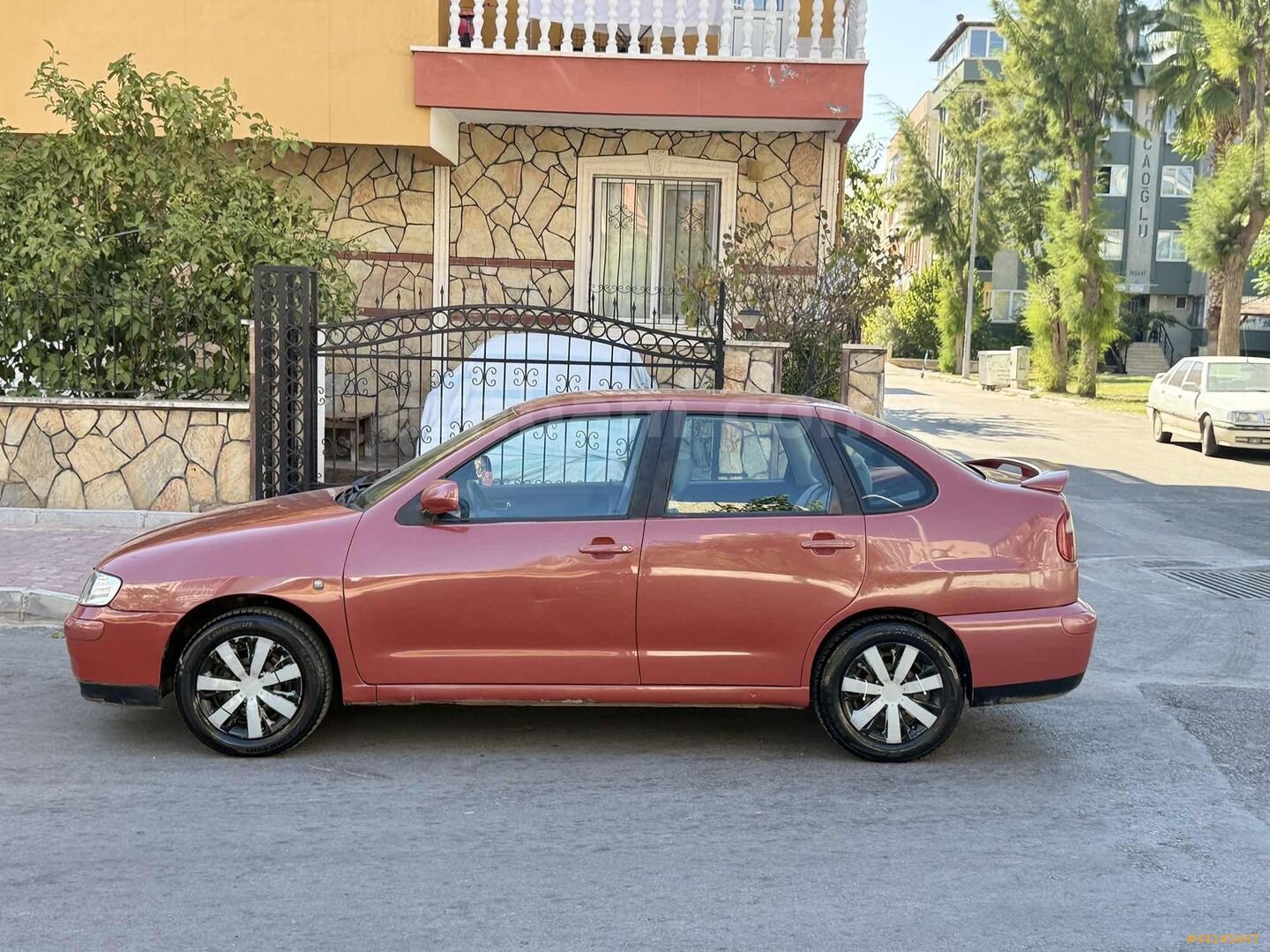 Galeriden Seat Cordoba 1.6 Sport 2000 Model Antalya 290.000 km Turuncu 3