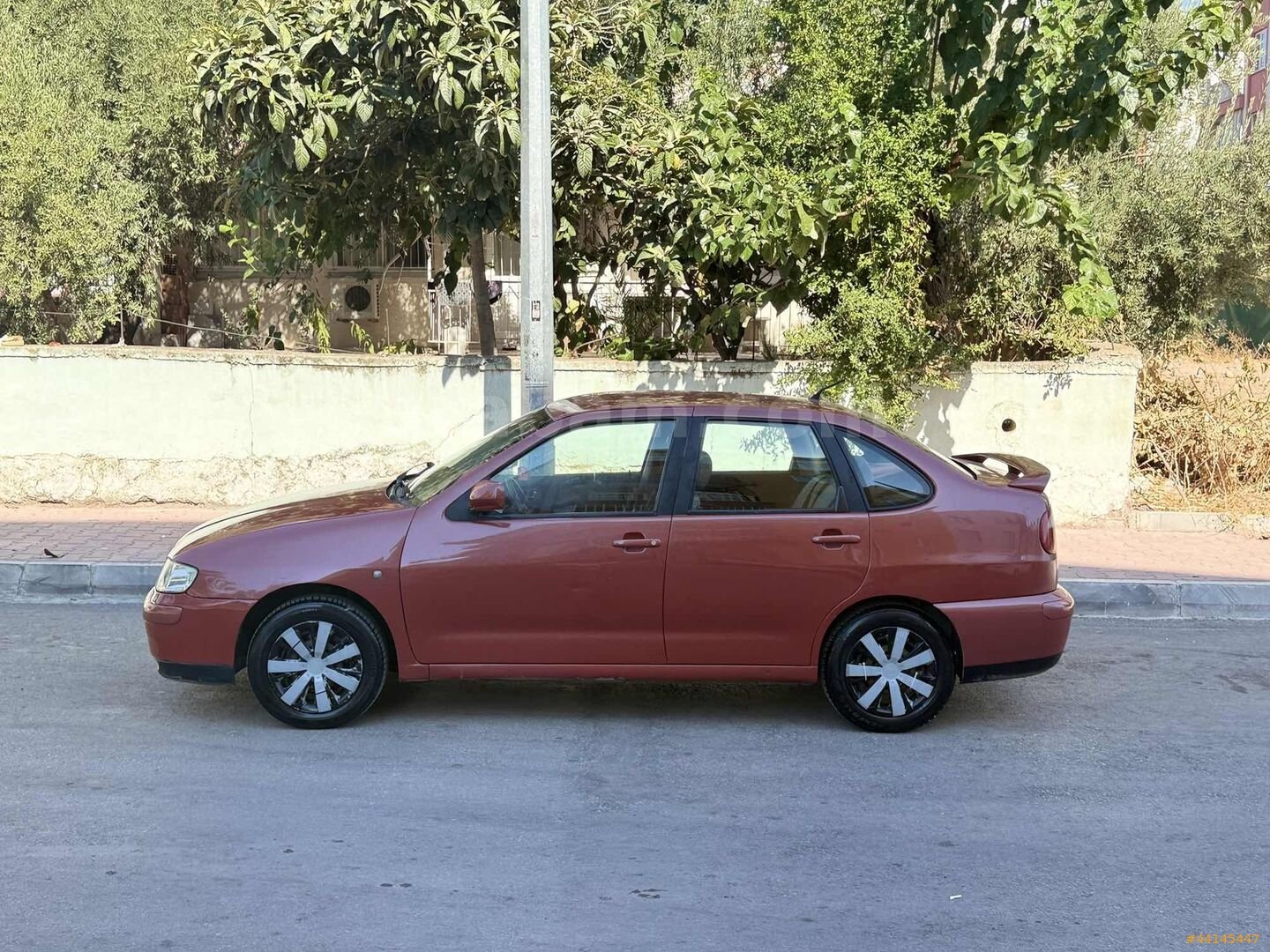Galeriden Seat Cordoba 1.6 Sport 2000 Model Antalya 290.000 km Turuncu 5