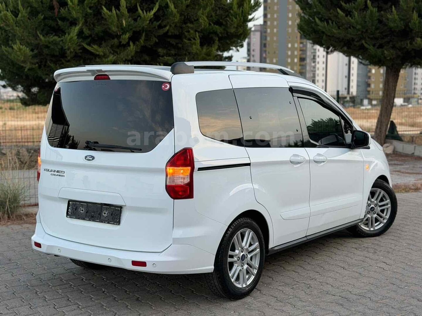 Galeriden Ford Tourneo Courier 1.5 TDCi Titanium Plus 2021 Model Mersin 4