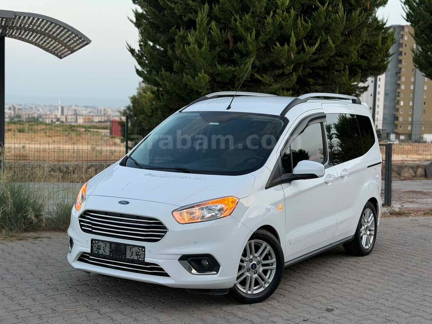 Galeriden Ford Tourneo Courier 1.5 TDCi Titanium Plus 2021 Model Mersin 2