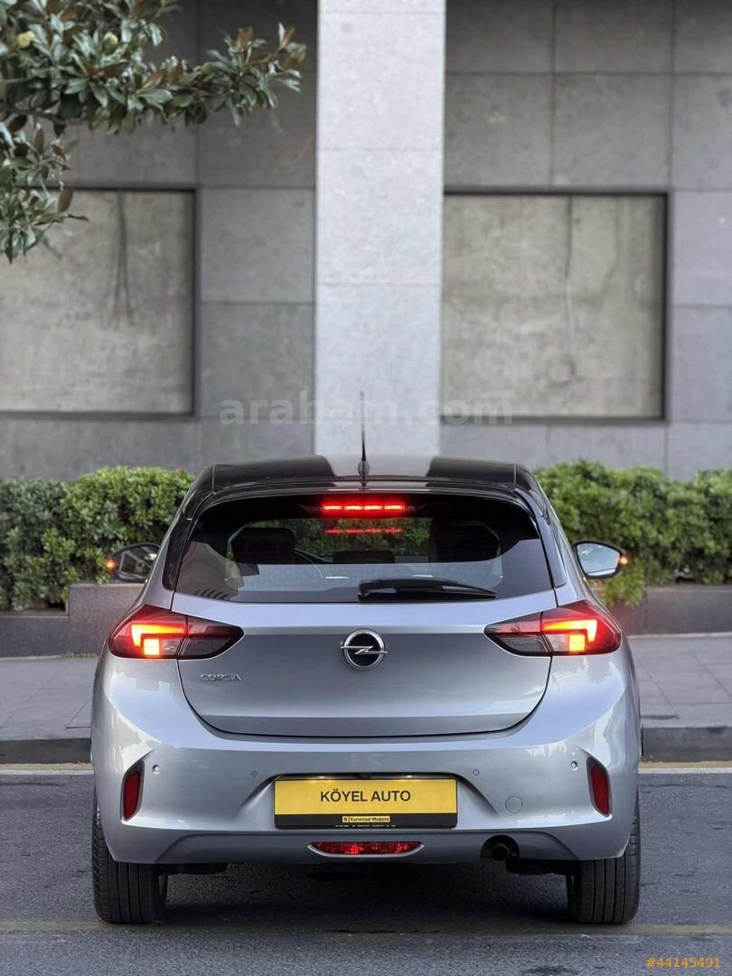 Galeriden Opel Corsa 1.2 T Elegance 2022 Model İstanbul 64.900 km Gri 4