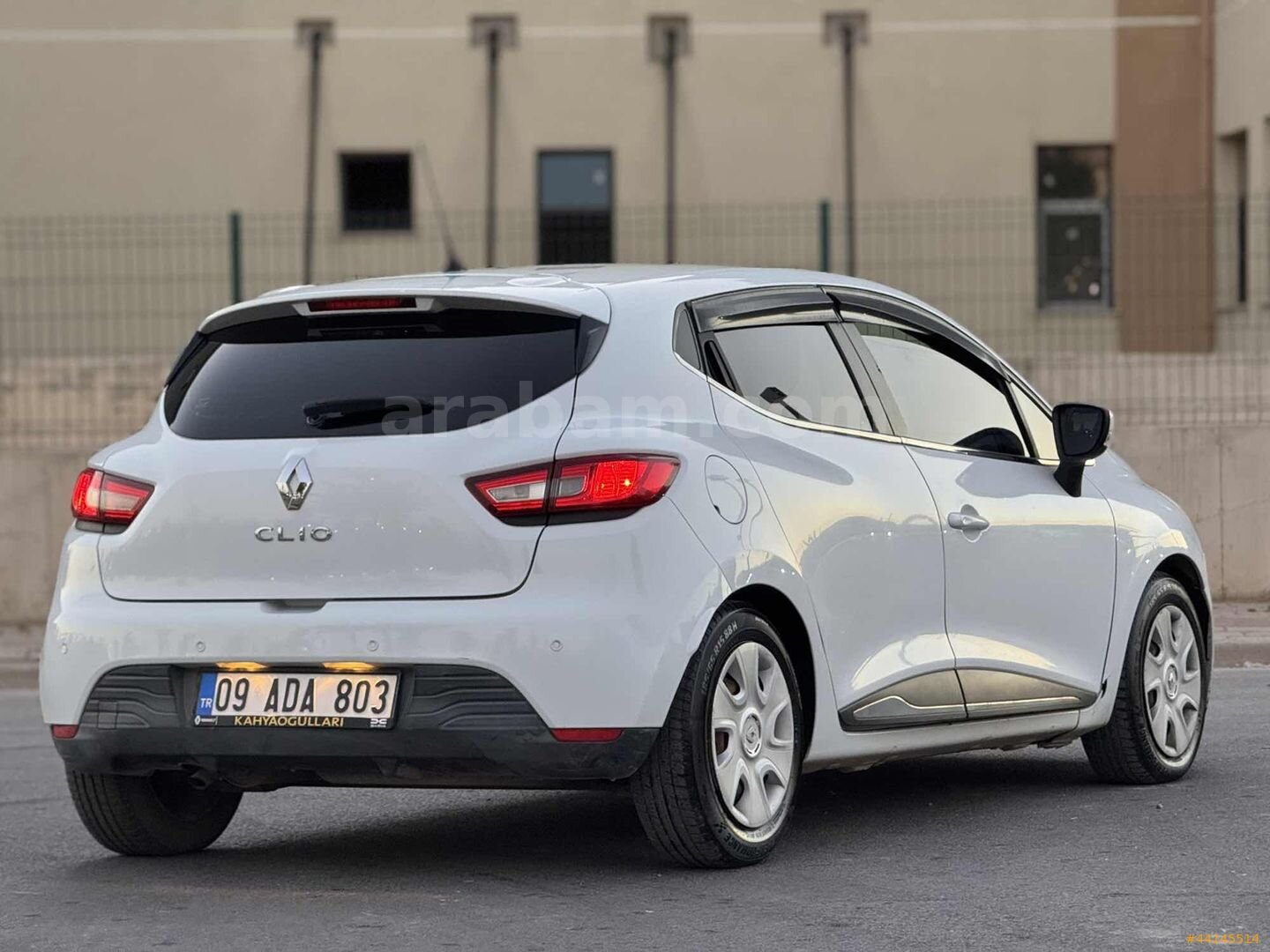 Galeriden Renault Clio 1.2 Joy 2012 Model Kocaeli 115.000 km Beyaz 7