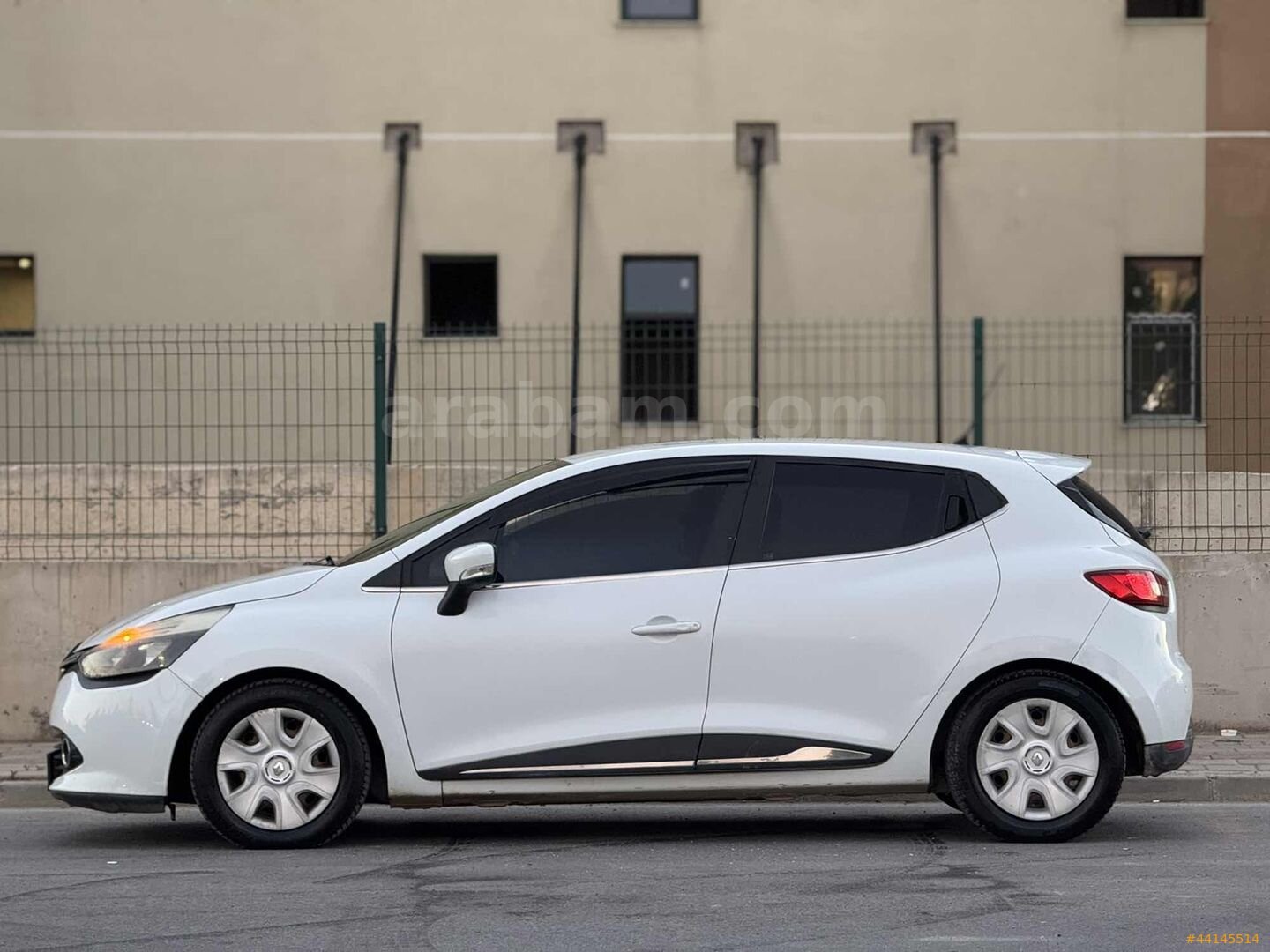 Galeriden Renault Clio 1.2 Joy 2012 Model Kocaeli 115.000 km Beyaz 6