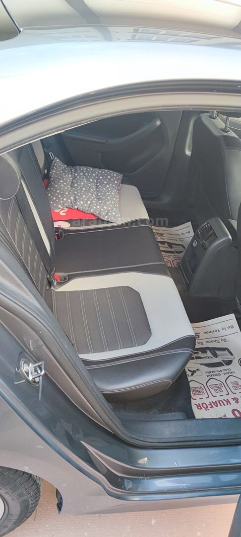 Sahibinden Volkswagen Jetta 1.6 TDi Comfortline 2012 Model Gaziantep 191.000 km Gri (titanyum) 6