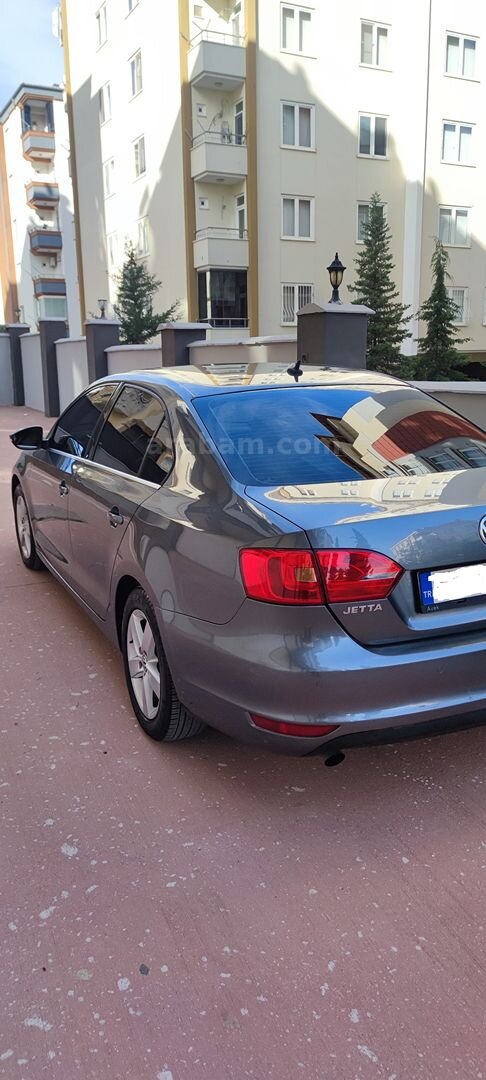 Sahibinden Volkswagen Jetta 1.6 TDi Comfortline 2012 Model Gaziantep 191.000 km Gri (titanyum) 4