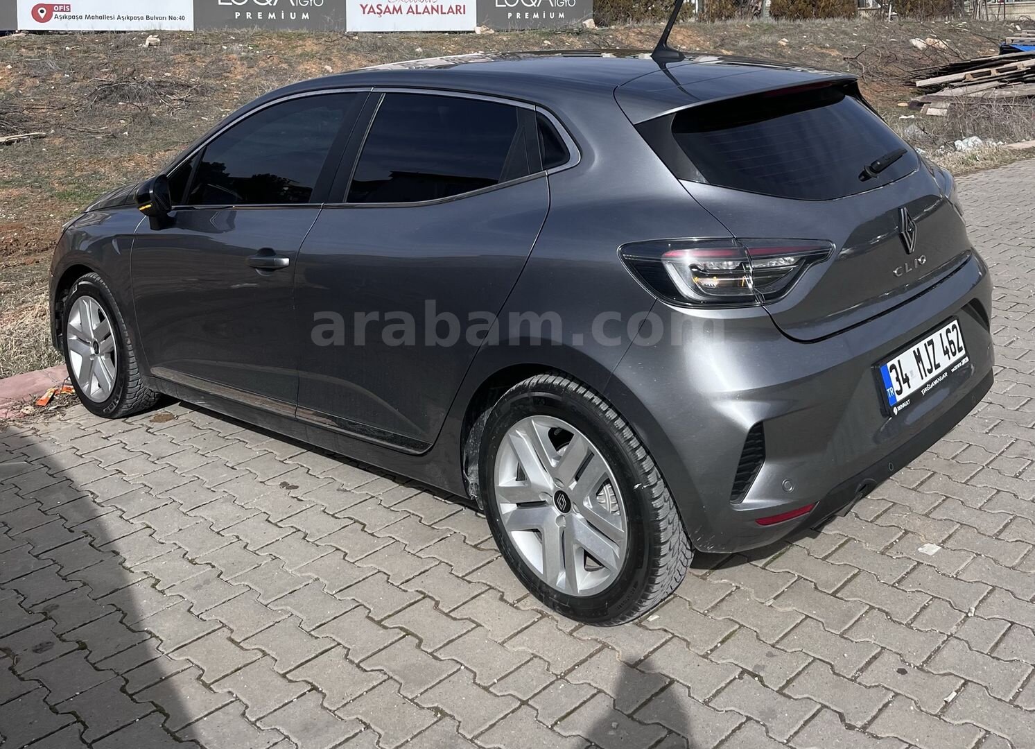Sahibinden Renault Clio 1.0 TCe Evolution 2024 Model İstanbul 39.000 km Gri (metalik) 6