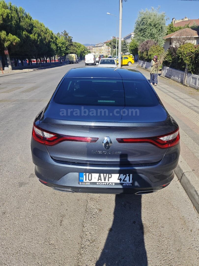 Sahibinden Renault Megane 1.3 TCe Icon 2024 Model Balıkesir 34.500 km Gri (titanyum) 3
