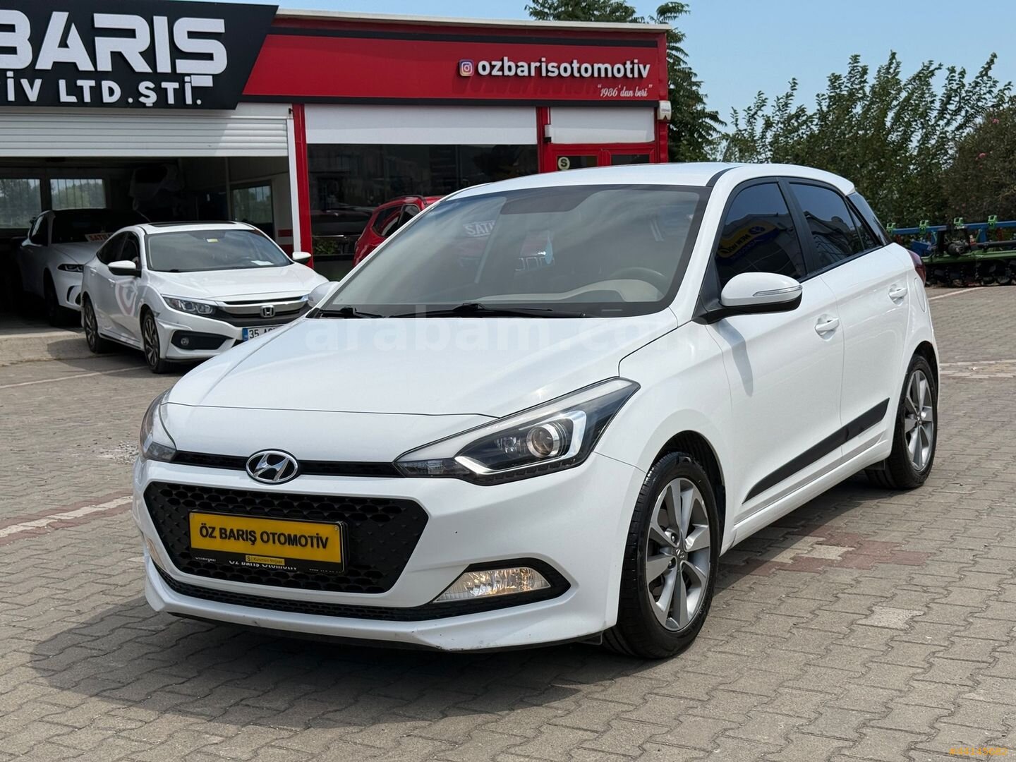 Galeriden Hyundai i20 1.2 MPI Style 2016 Model Bursa 97.000 km Beyaz 4