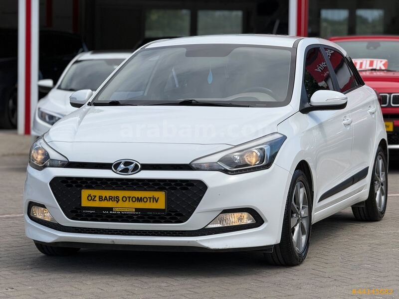 Galeriden Hyundai i20 1.2 MPI Style 2016 Model Bursa 97.000 km Beyaz