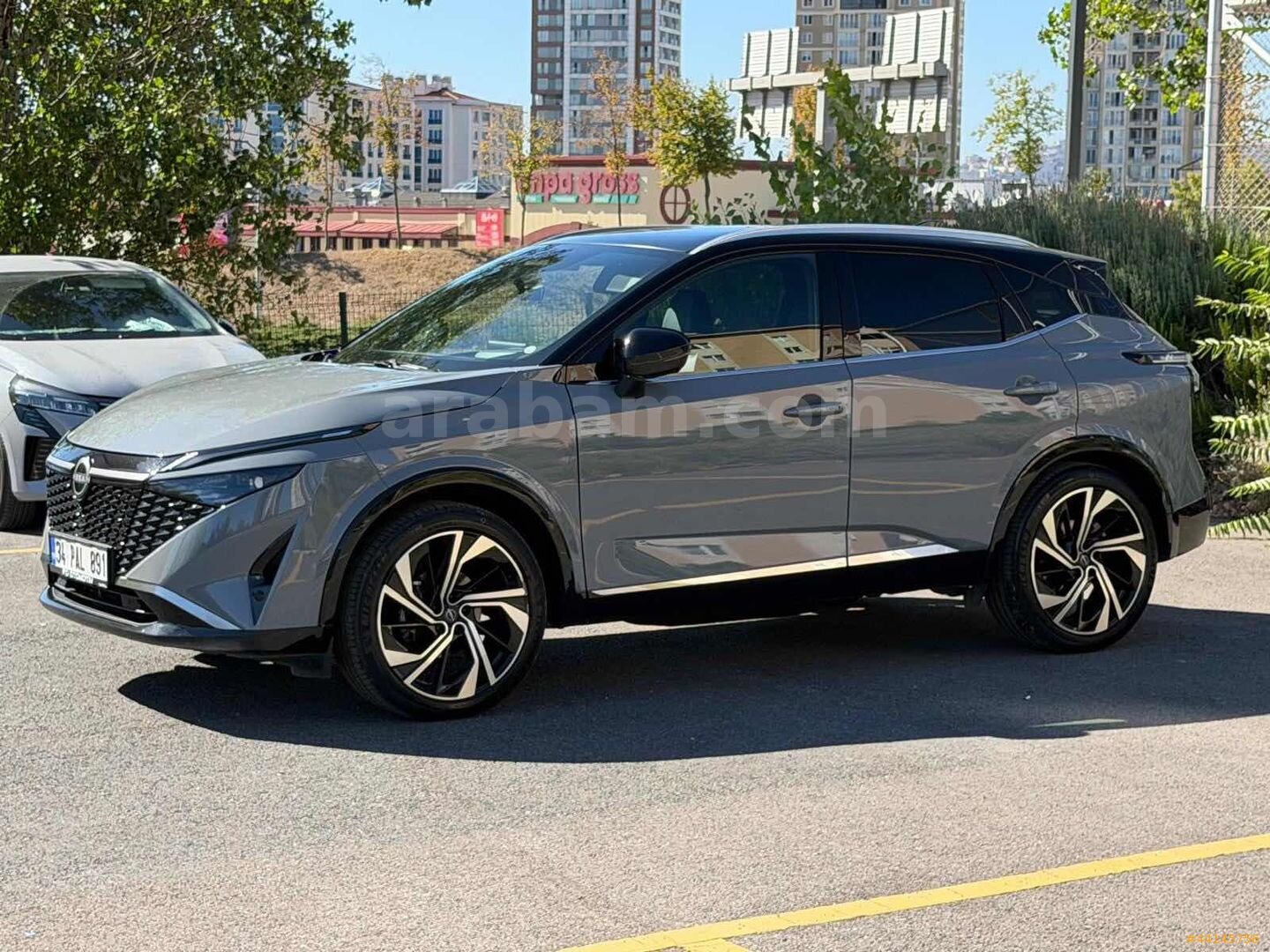 HATASIZ DEĞİŞENSİZ HASAR KAYITSIZ 4x4 FULL OTOMATİK LANSMAN RENK 3