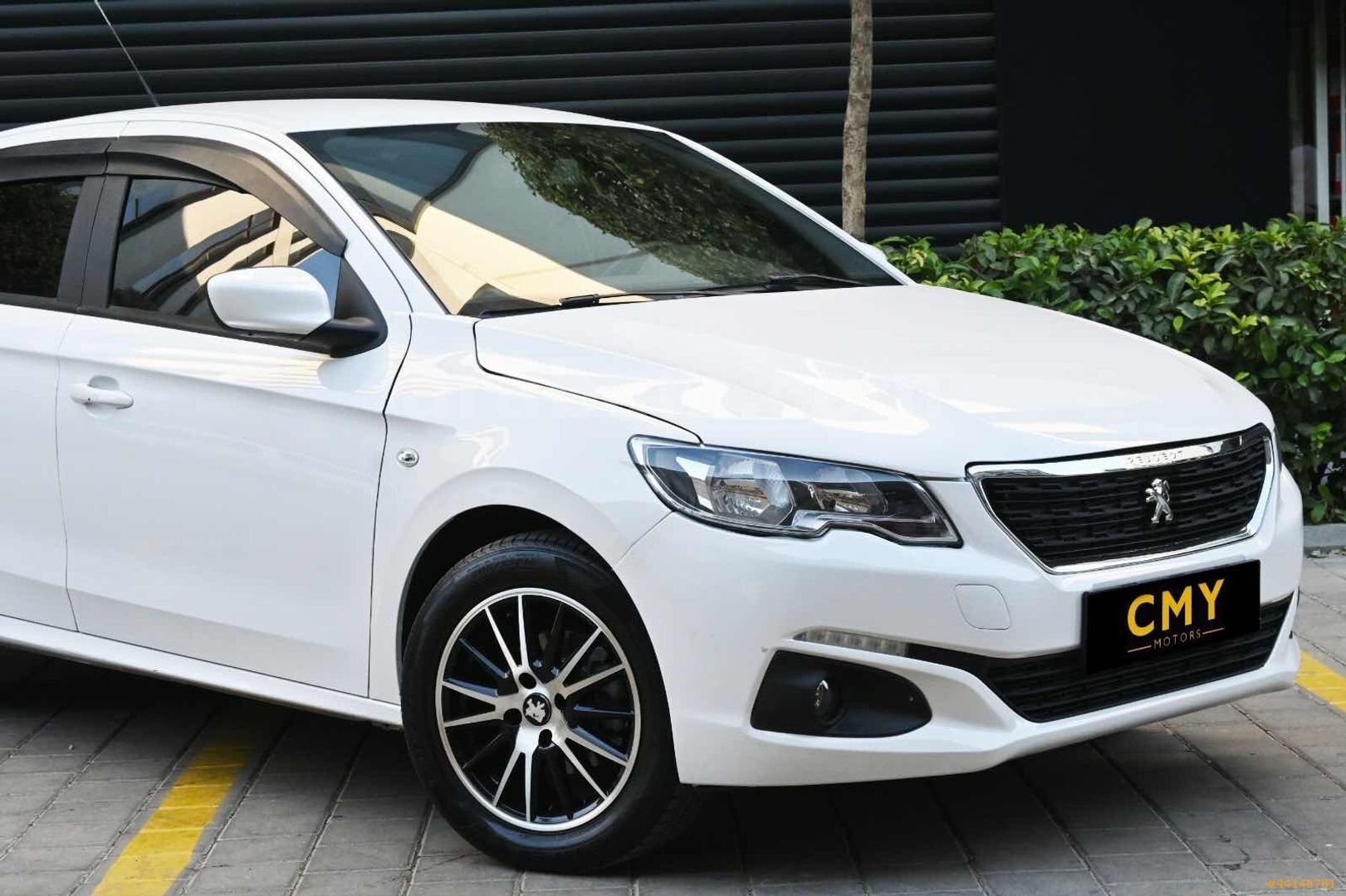 Galeriden Peugeot 301 1.6 HDi Active 2017 Model İzmir 115.000 km Beyaz 2