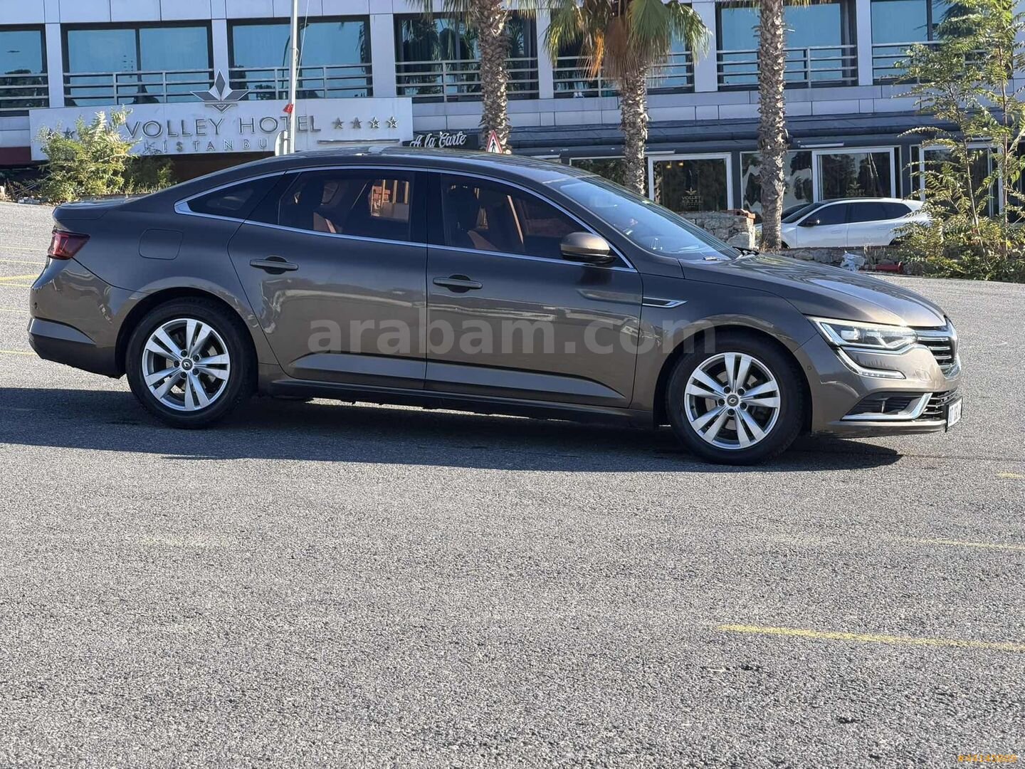 Galeriden Renault Talisman 1.6 dCi Touch 2016 Model İstanbul 260.000 km Kahverengi 5