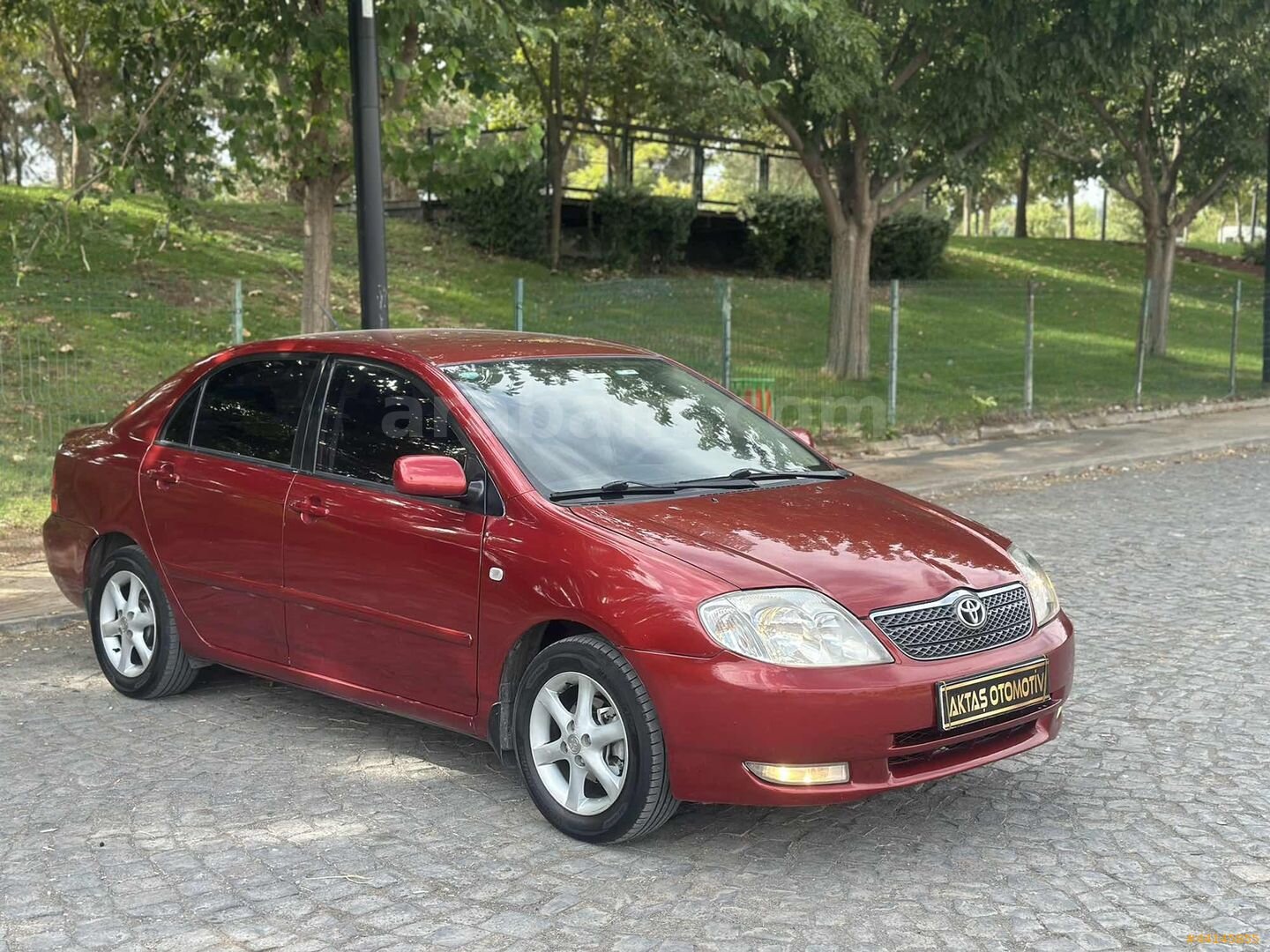 Galeriden Toyota Corolla 1.6 Sol 2004 Model Şanlıurfa 340.000 km Bordo 2