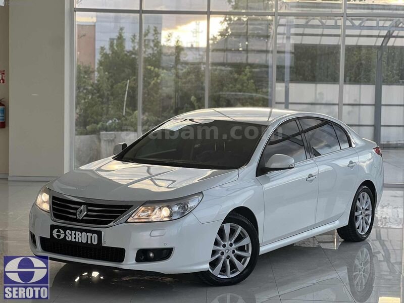 Galeriden Renault Latitude 1.5 dCi Executive 2012 Model Tokat 153.000 km Beyaz