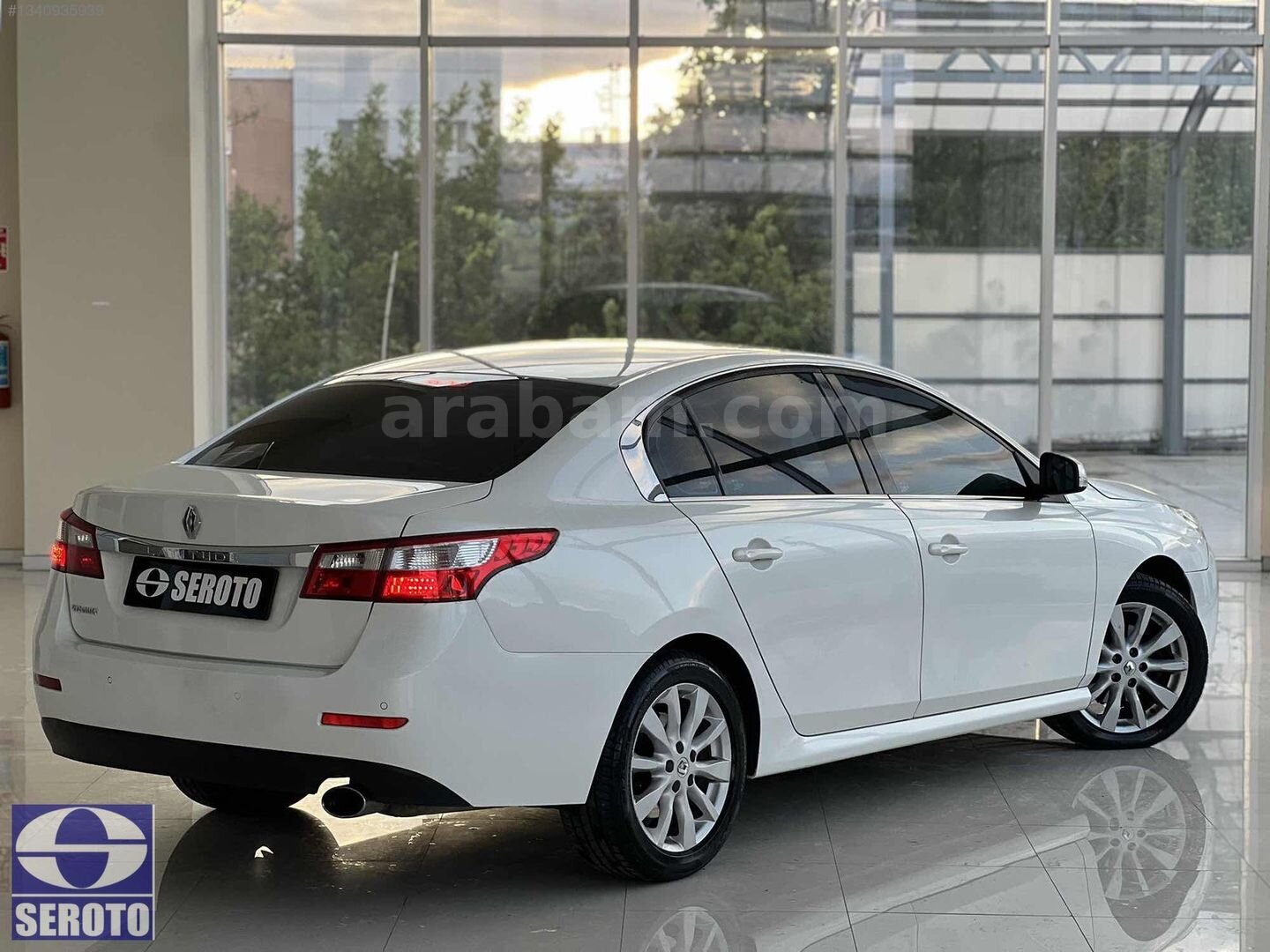 Galeriden Renault Latitude 1.5 dCi Executive 2012 Model Tokat 153.000 km Beyaz 3