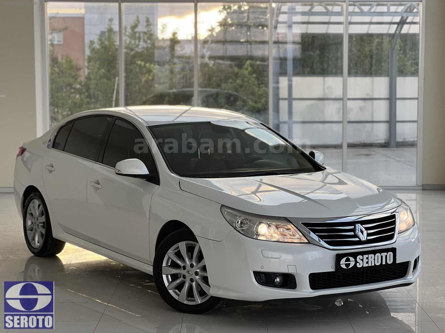 Galeriden Renault Latitude 1.5 dCi Executive 2012 Model Tokat 153.000 km Beyaz 5