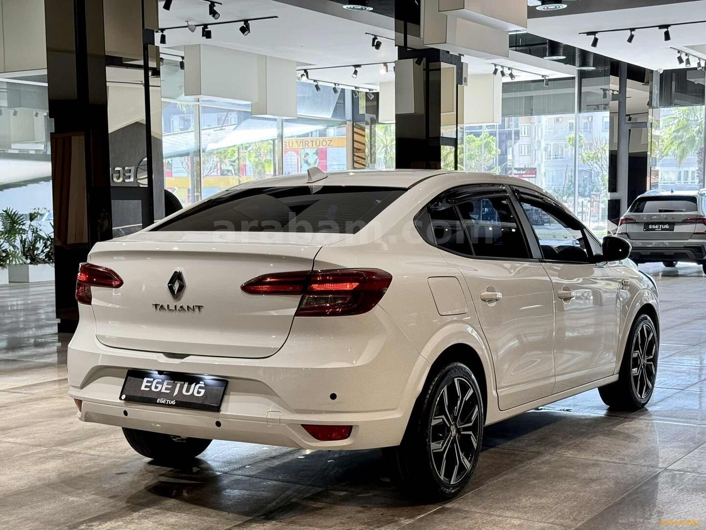 Galeriden Renault Taliant 1.0 T Joy 2022 Model Antalya 97.000 km Beyaz 5
