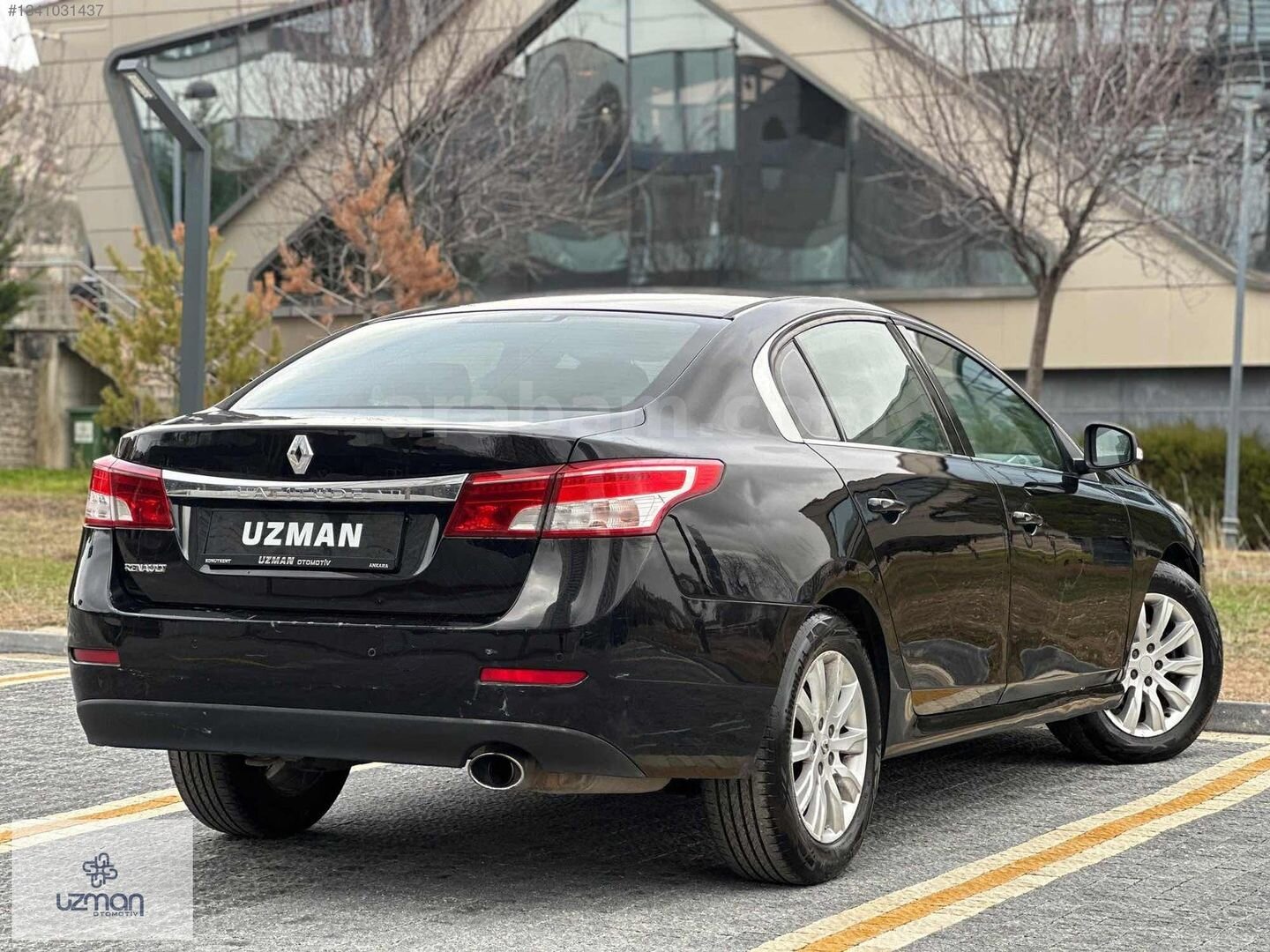 Galeriden Renault Latitude 1.5 dCi Privilege 2014 Model Ankara 266.000 km Siyah 5
