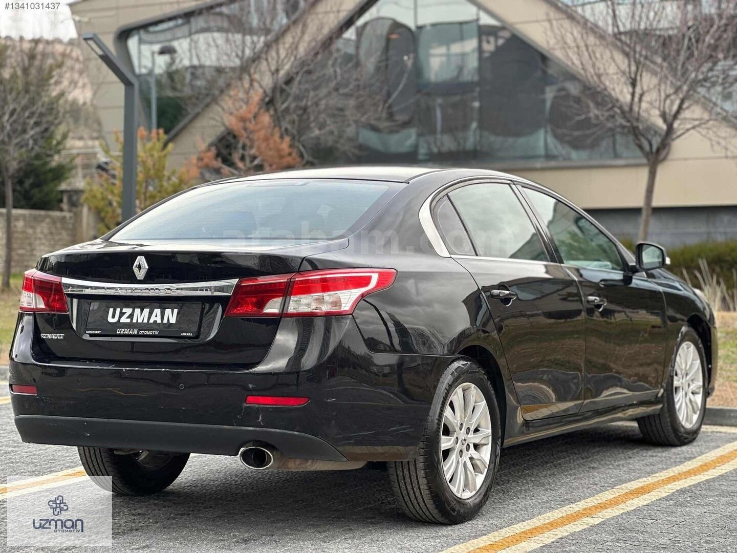Galeriden Renault Latitude 1.5 dCi Privilege 2014 Model Ankara 266.000 km Siyah 7