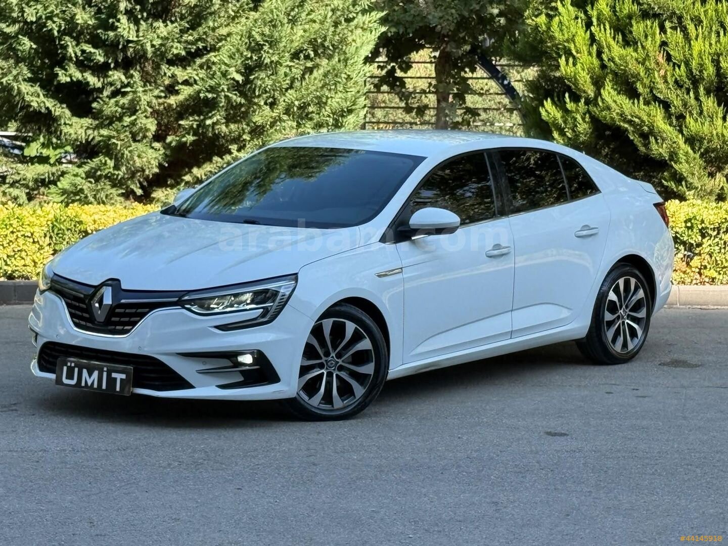 Galeriden Renault Megane 1.5 Blue DCI Icon 2021 Model Gaziantep 139.000 km Beyaz 3