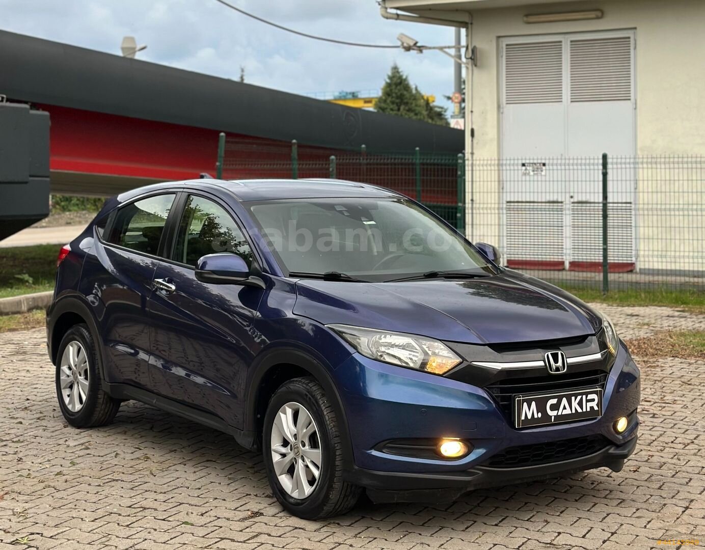 İLK ELDEN FULL YETKİLİ SERVİS BAKIMLI 1.SINIF TEMİZLİKTE HR-V 4