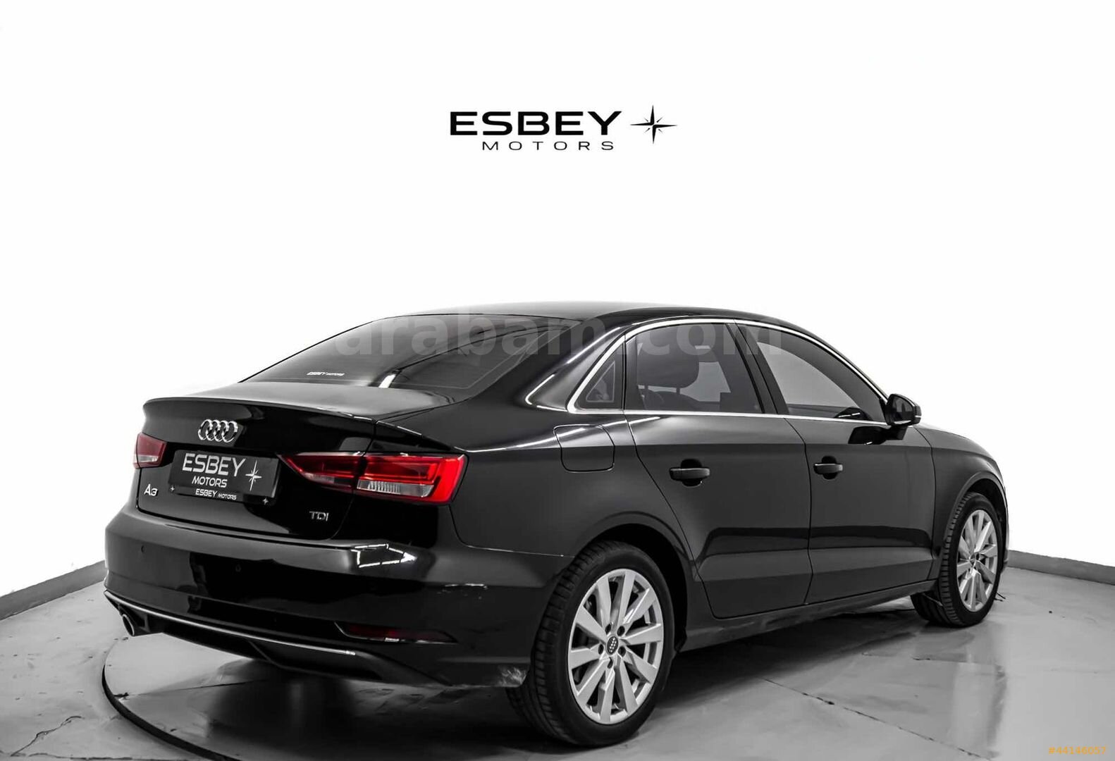 Galeriden Audi A3 Sedan 1.6 TDI Design Line 2016 Model İstanbul 146.000 km Siyah 6