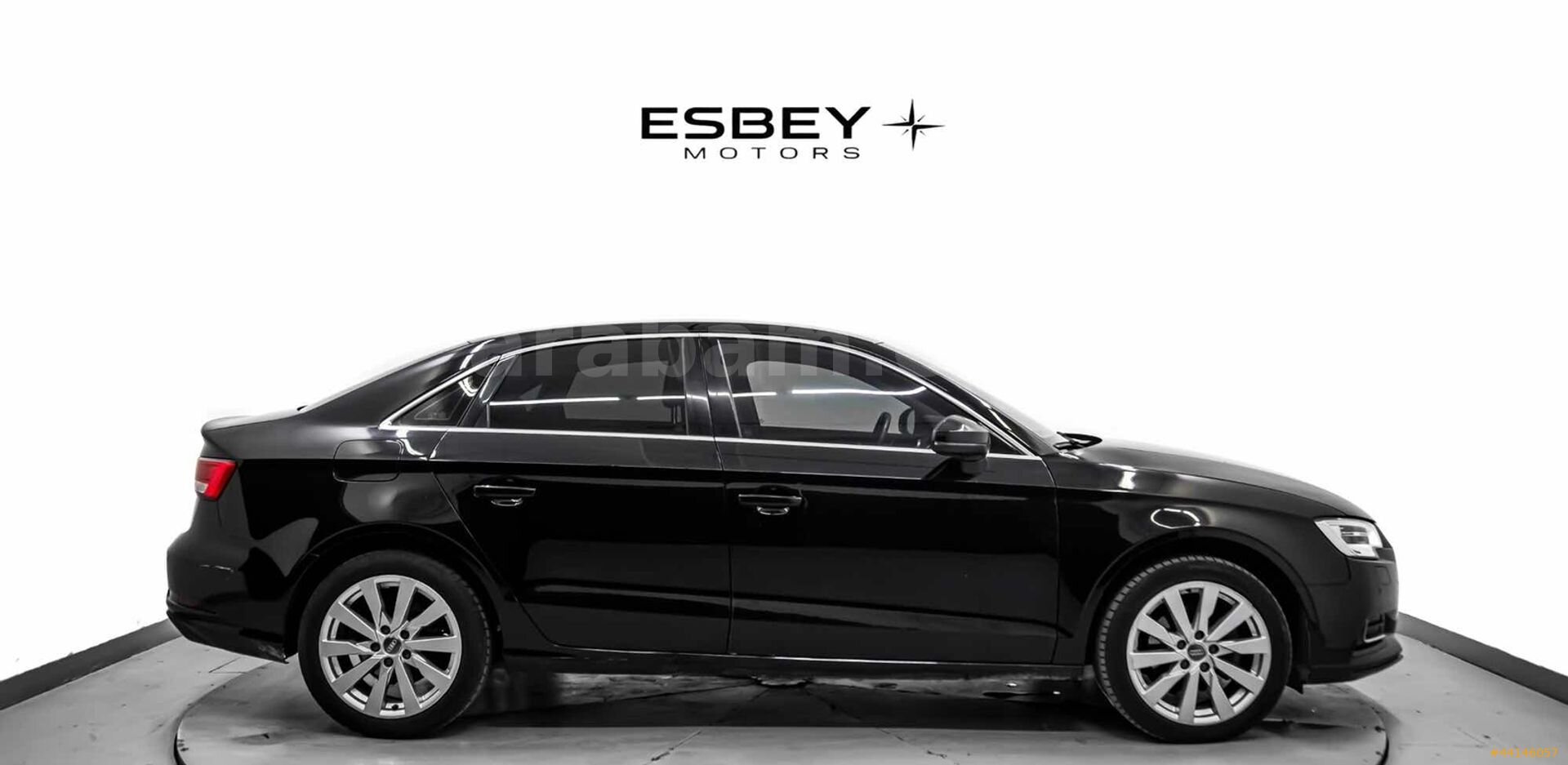 Galeriden Audi A3 Sedan 1.6 TDI Design Line 2016 Model İstanbul 146.000 km Siyah 4