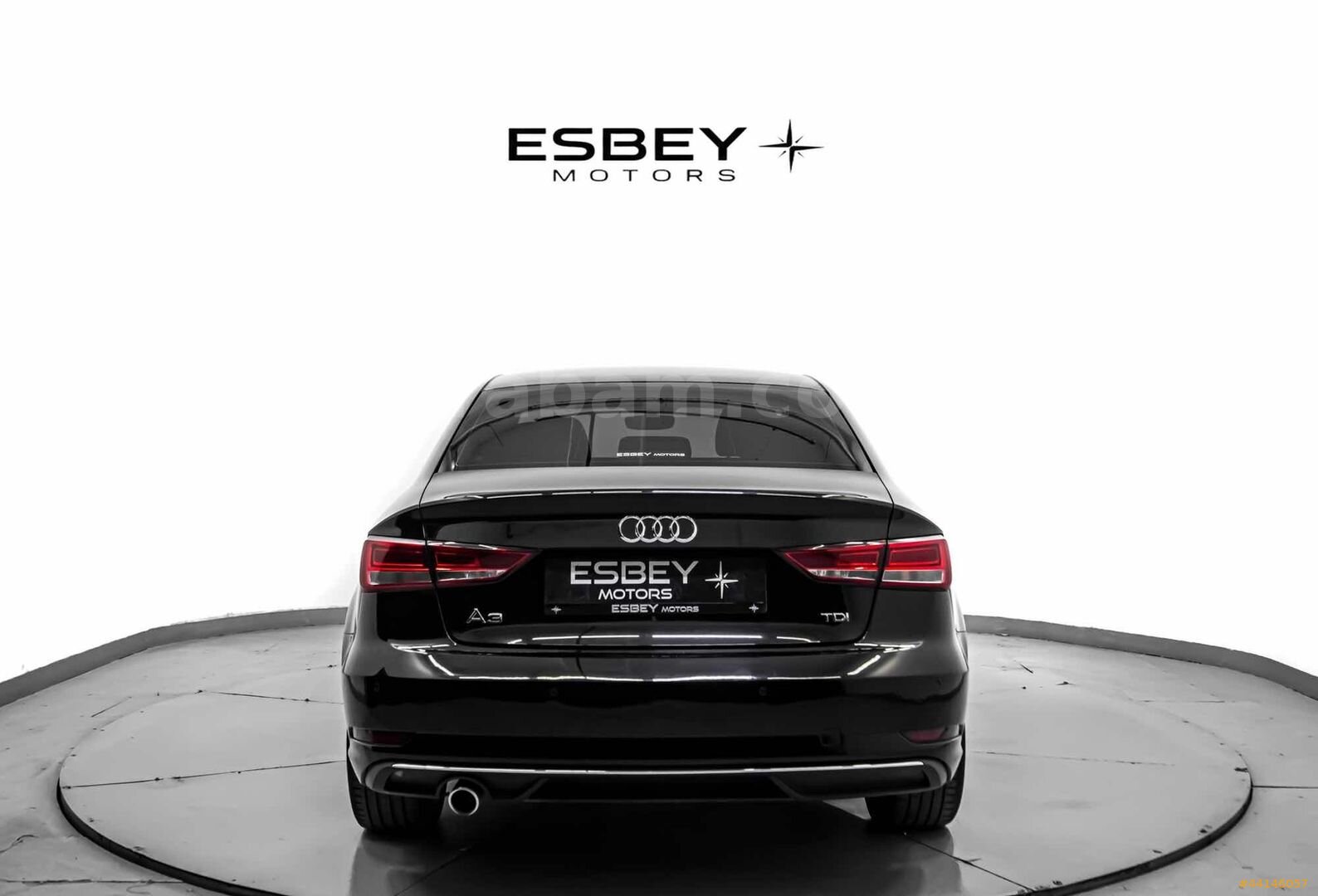 Galeriden Audi A3 Sedan 1.6 TDI Design Line 2016 Model İstanbul 146.000 km Siyah 7