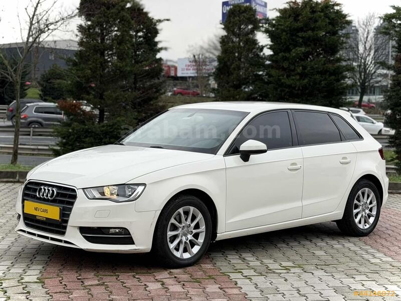Galeriden Audi A3 Sportback 1.6 TDI Attraction 2015 Model İstanbul 192.000 km Beyaz